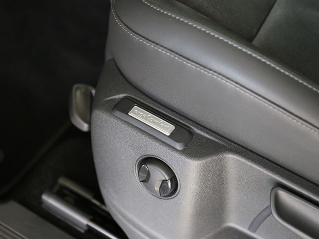 Volkswagen Caddy Maxi eHYBRID DSG STYLE LED ACC 7SITZ AHK