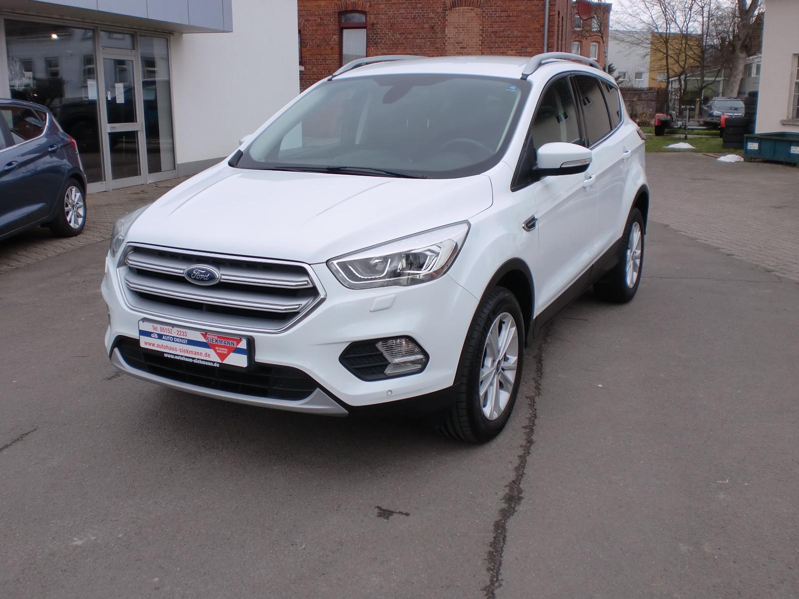 Ford Kuga Titanium, Winter-Paket, neuer Motor