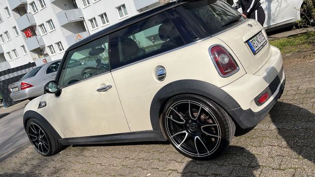 MINI Mini Cooper s r56 mit Motorschaden