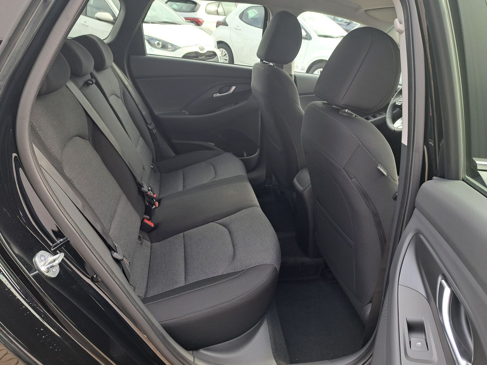 Fahrzeugabbildung Hyundai i30 LED NAVI KAMERA WINTERPAKET TEMPO ALU