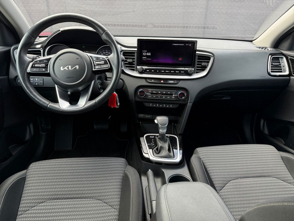 Fahrzeugabbildung Kia Ceed 1.5 T-GDI Vision DCT