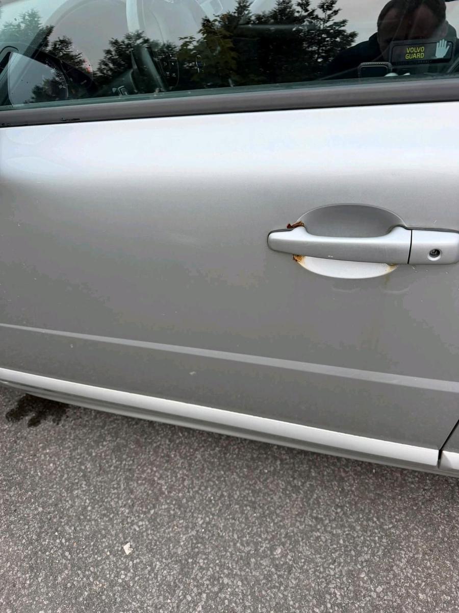 Volvo V70 2009 — photo 11