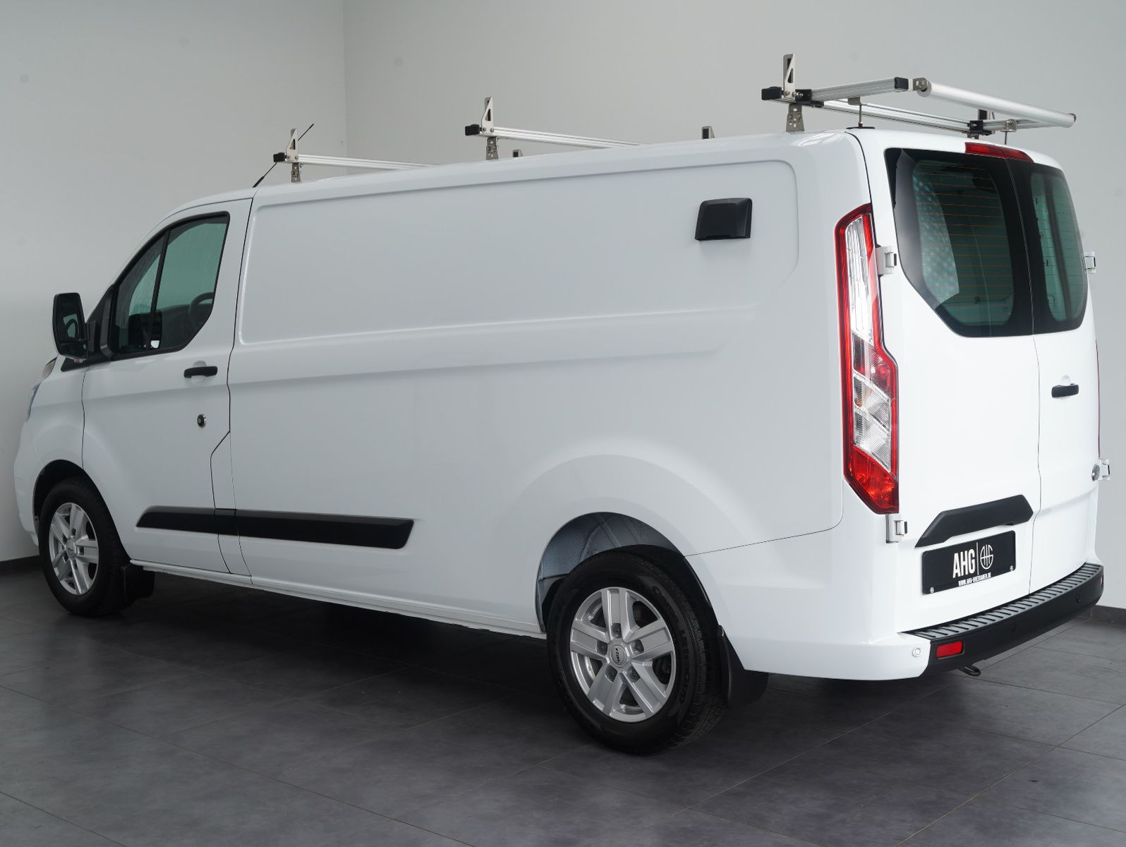 Fahrzeugabbildung Ford Transit Custom Kasten 300 L2 Trend