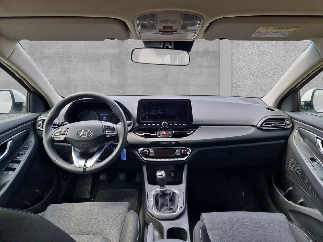 Fahrzeugabbildung Hyundai Trend Mild-Hybrid