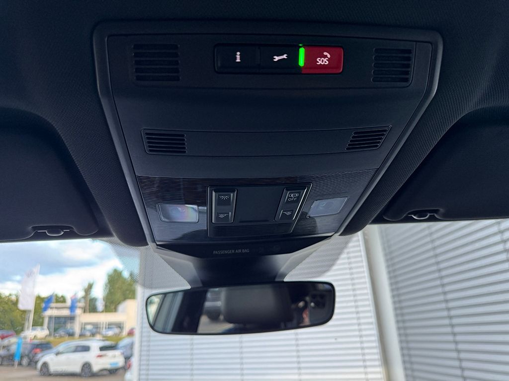 T-Roc 1.5 TSI DSG R-LINE *AHK*NAVI*KEYLESS*