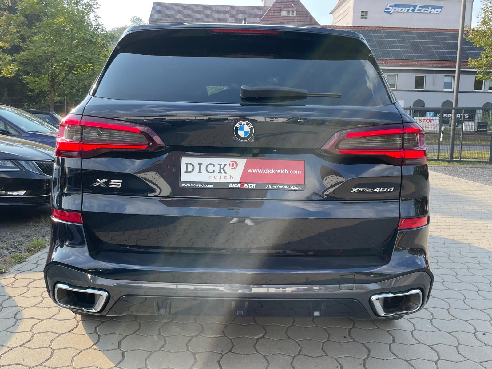 Fahrzeugabbildung BMW X5 xDrive 40d M-Sport PANO/ACC/AHK/MEMORY/360°