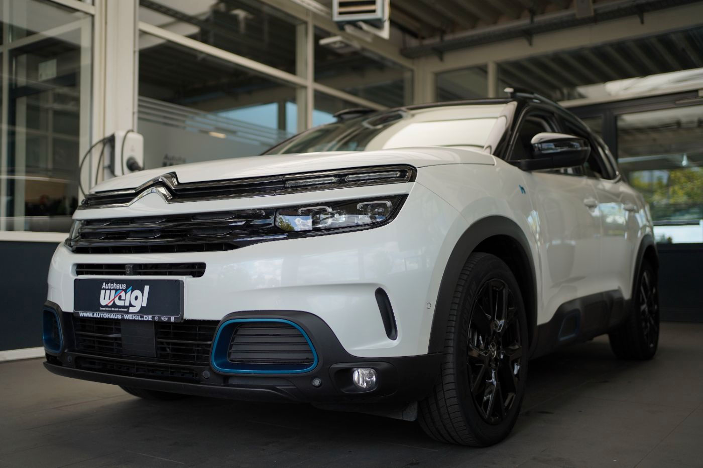 Fahrzeugabbildung Citroën C5 Aircross Hybrid 225 EAT8 Shine Pack Automatik