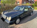 Mercedes-Benz E 200 ELEGANCE Elegance - gebrauchte Mercedes-Benz E 200 aus dem Jahr 1998