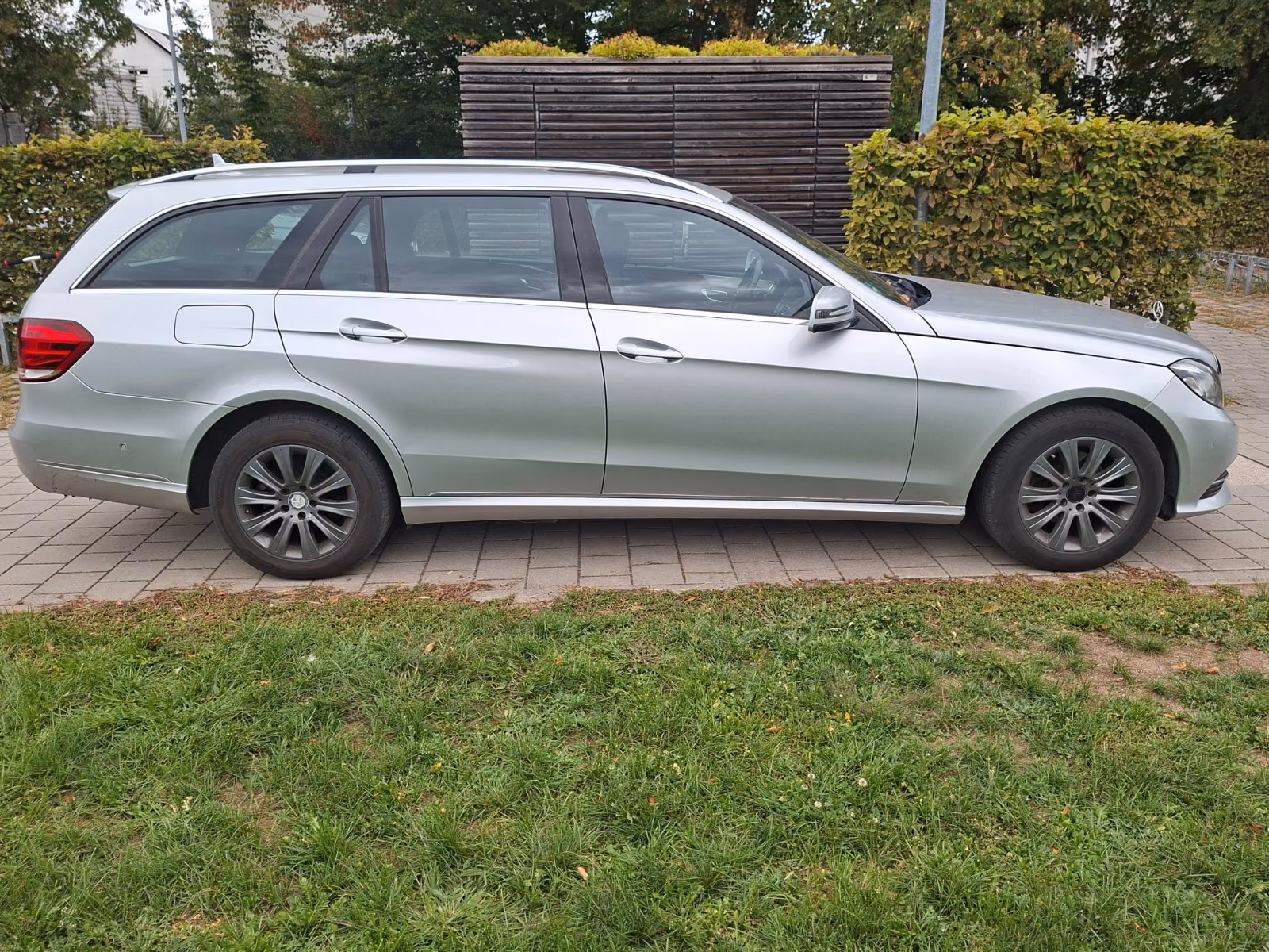 Mercedes-Benz E 220 d T-Model 9G Tronic