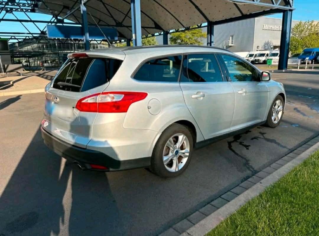 Ford Focus 2012 — photo 6