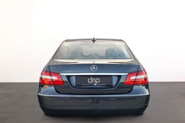 Mercedes E 220 - 7