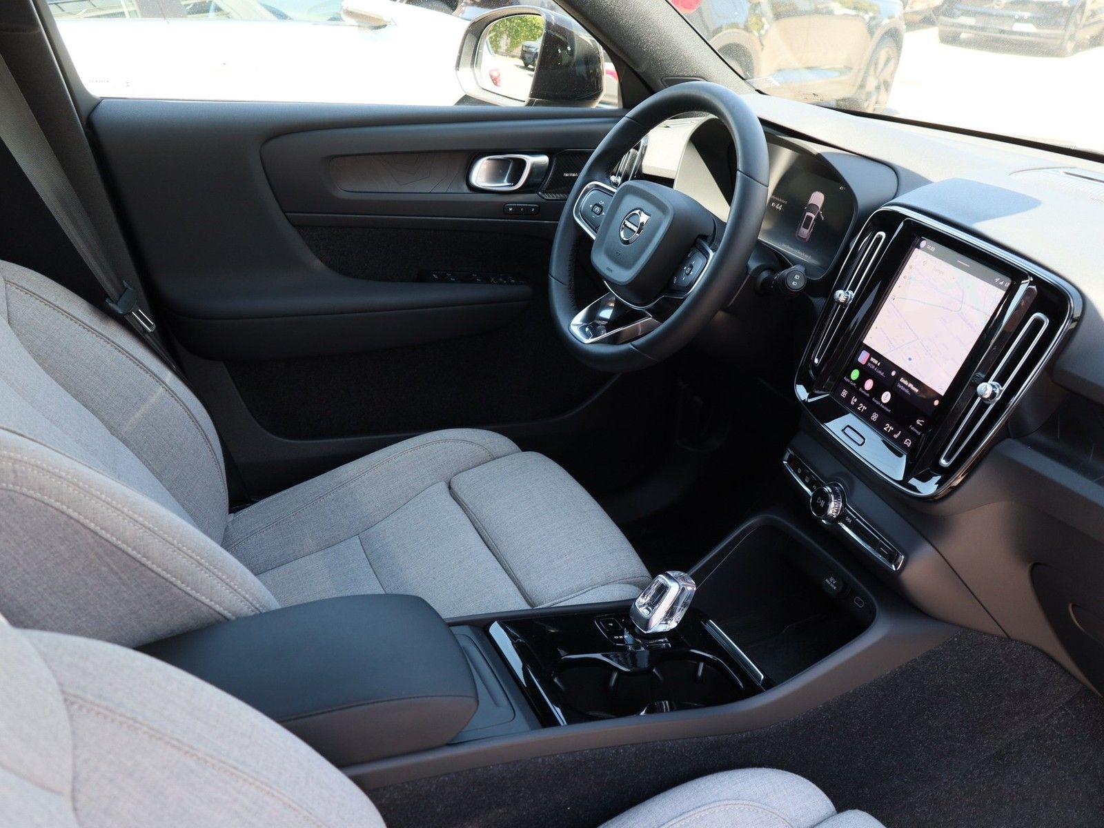 Volvo XC40 Recharge Pure Electric AWD Ultimate imagem 3