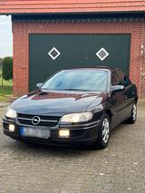 Opel Omega B 2.5 V6 Benzin Edition 100 - Opel Omega B mit Benzin-Antrieb