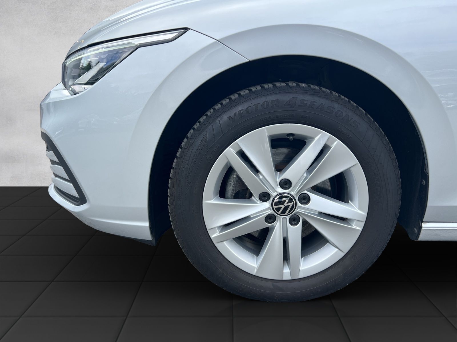 Golf Life 2.0 TDI DSG*LED*ACC*Navi*RearView