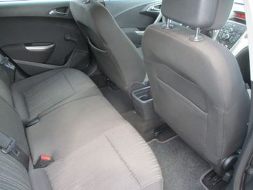 Opel Astra J Sports Tourer Selection Diesel