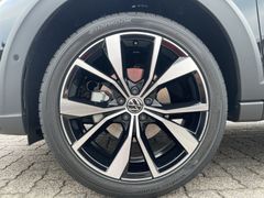 Fahrzeugabbildung Volkswagen Taigo 1.0 TSI DSG R-Line MATRIX NAVI KAMERA AHK