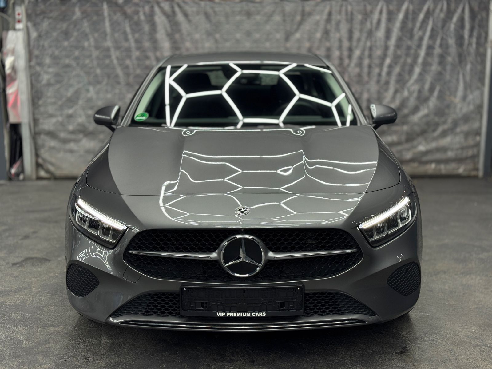 Mercedes-Benz A 180 Limousine Facelift Ambiente Widescreen Hyb foto 3