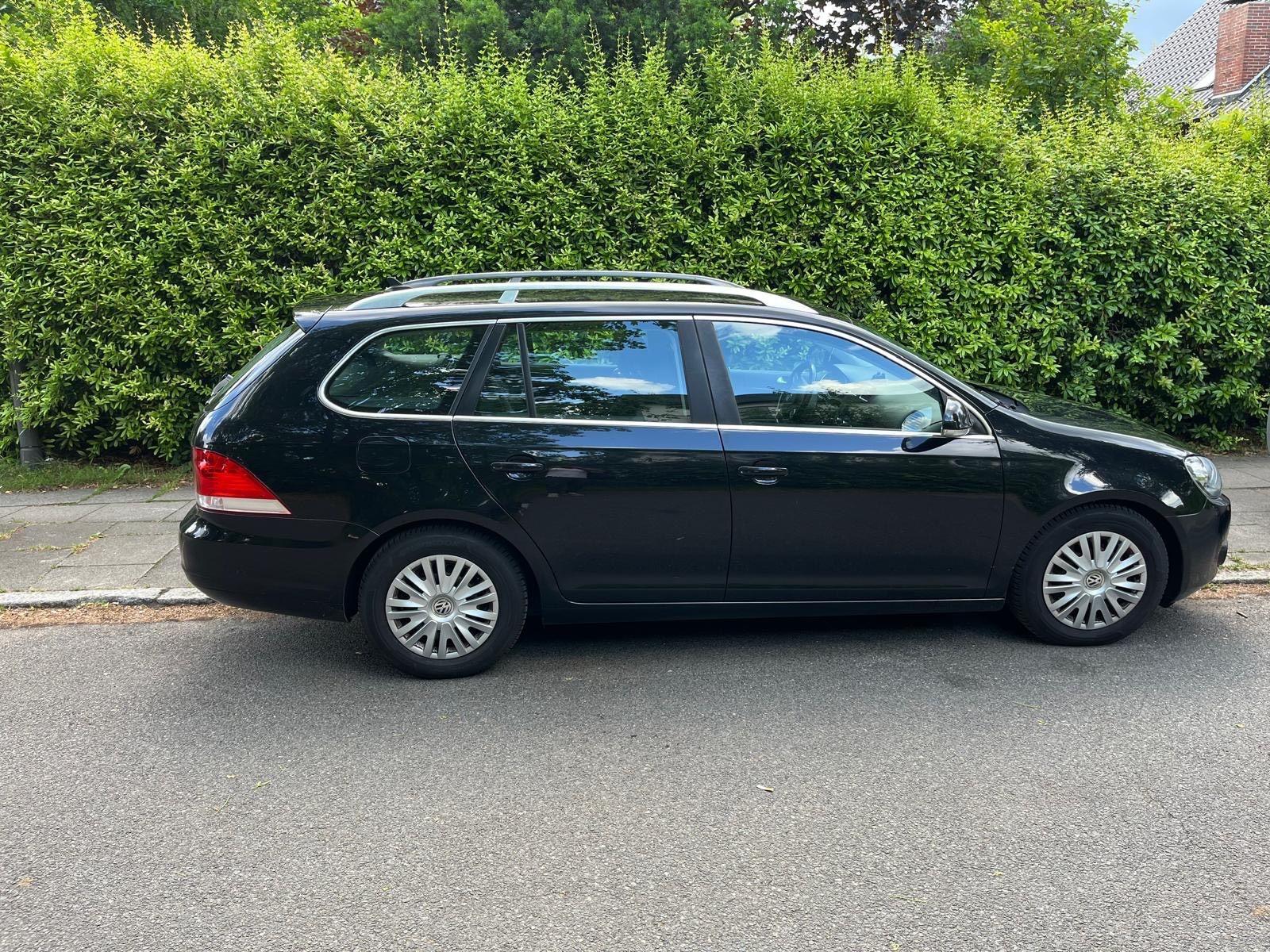 Volkswagen Golf 2013 — engine 105 HP (77kW)