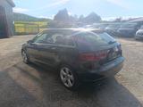 Audi A3 Sportback Ambition, Navi - Audi A3 aus 2013: Limousine