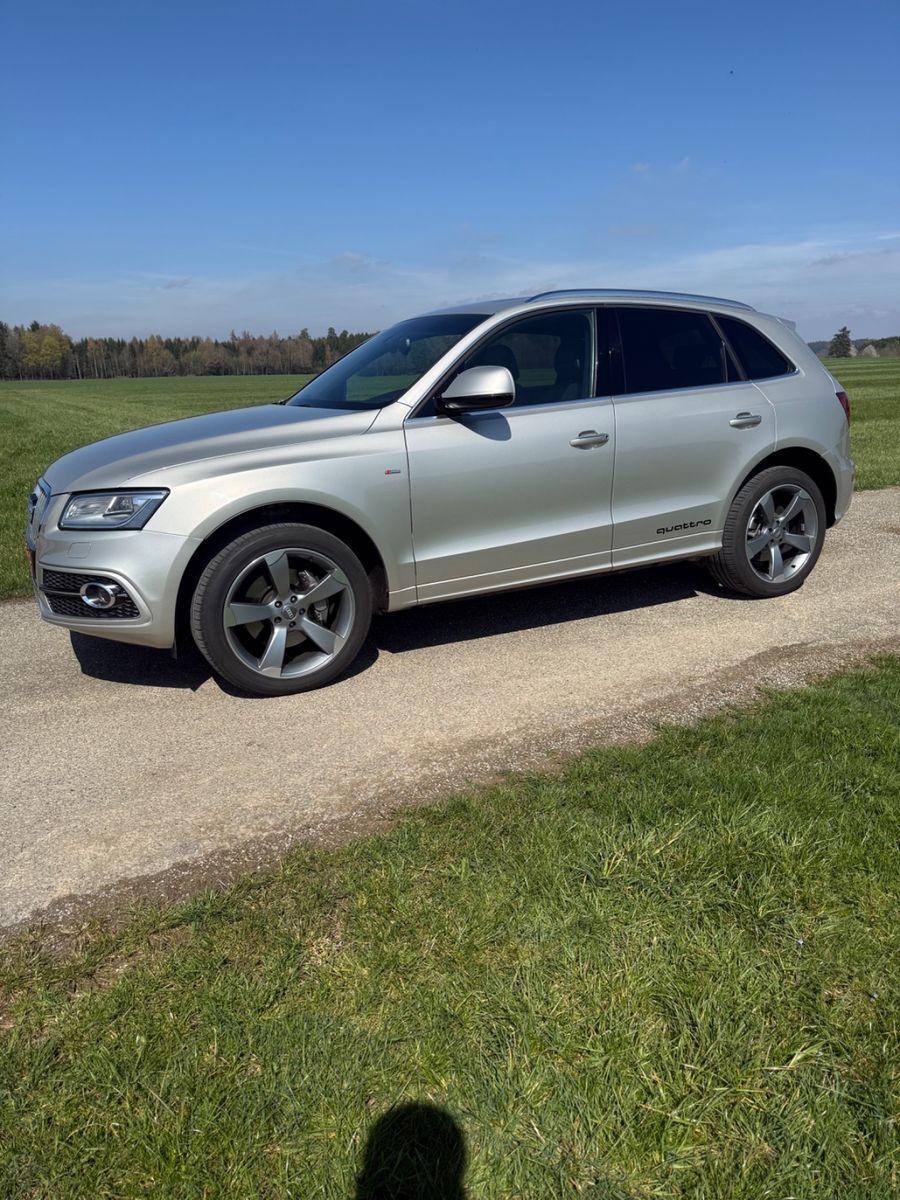 AUDI Q5 3.0 TDI clean diesel S tronic quattro -