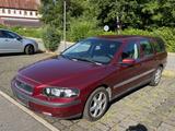 Volvo V70 Premium D5 AWD Automa./AHK/Leder/Tüv 12.26