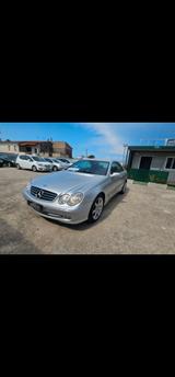Mercedes-Benz Mercedes-benz CLK 270 CDI cat Elegance/SUPER MAN - silberne Mercedes-Benz CLK 270