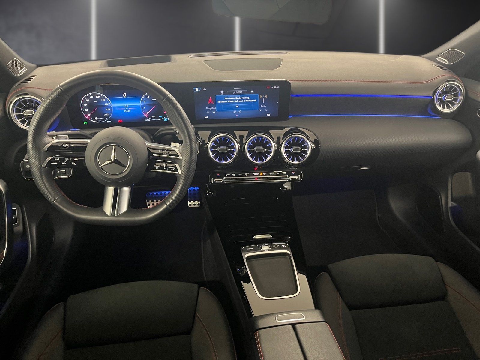 Fahrzeugabbildung Mercedes-Benz CLA 200 AMG*Pano*Distronic*Totwinkel*Night*360°*