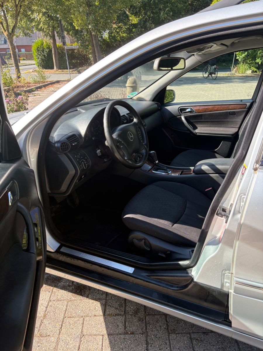 Foto 5 van MERCEDES-BENZ C 220