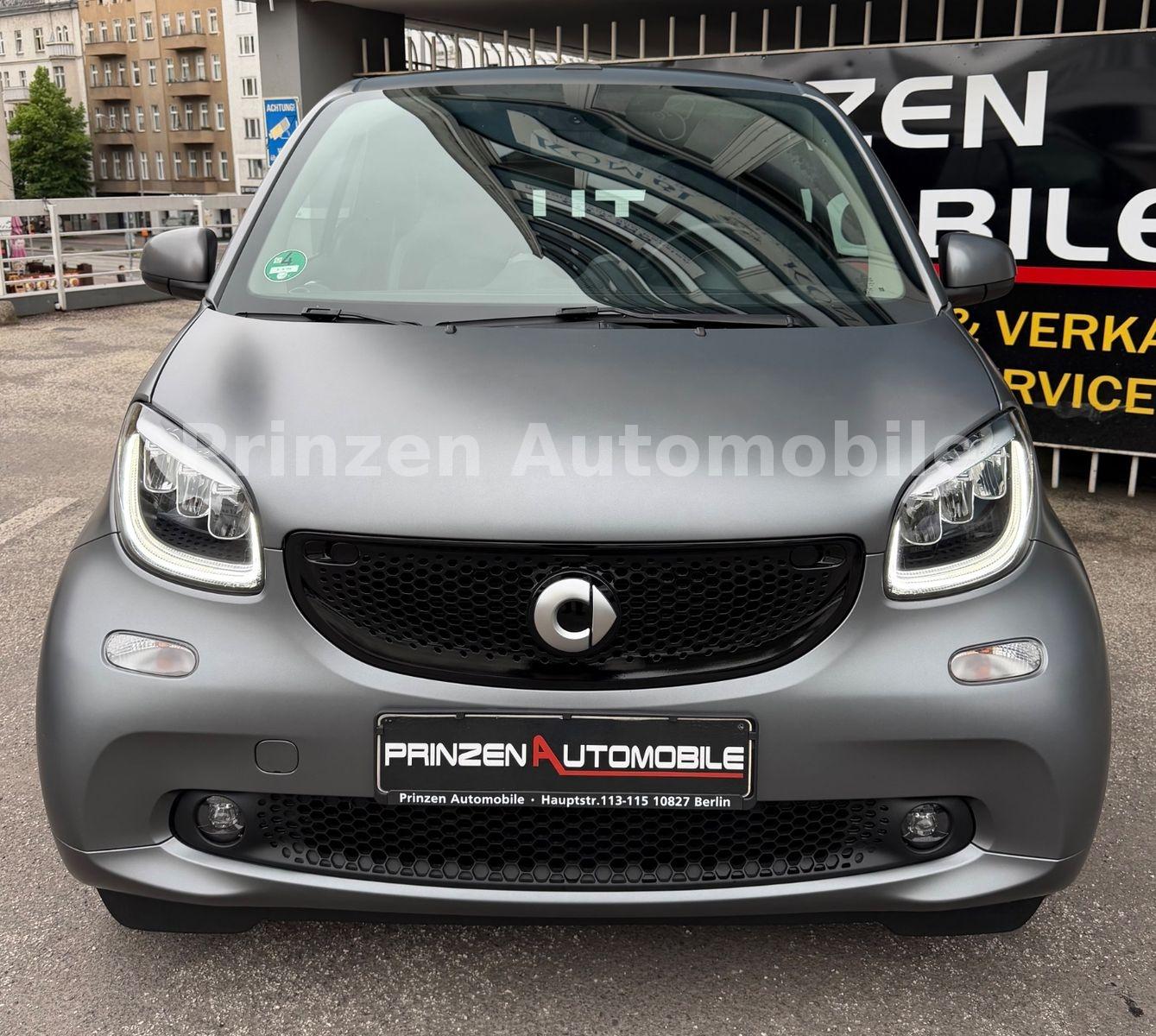 Smart ForTwo Cabrio*Brabus*Leder*R.Cam*LED*Stzhg*Navi*