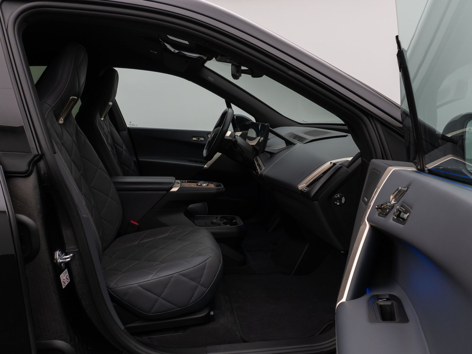 Fahrzeugabbildung BMW iX xD40 Sport 360°Laser H/K DAB AHK ACC 22Zoll