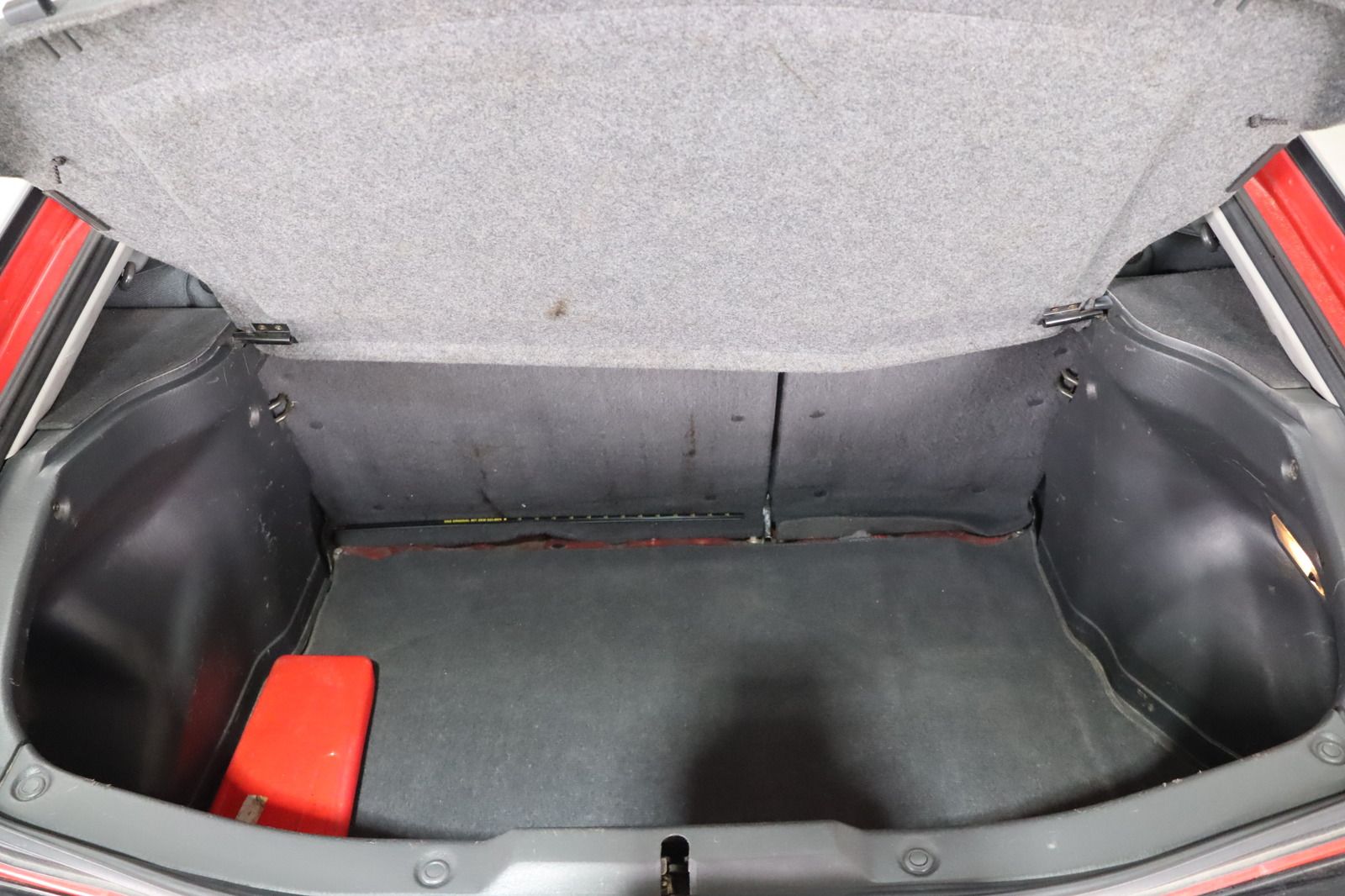 Fahrzeugabbildung Mazda 323 F 1.6 GLX 1. Hand * wenig km