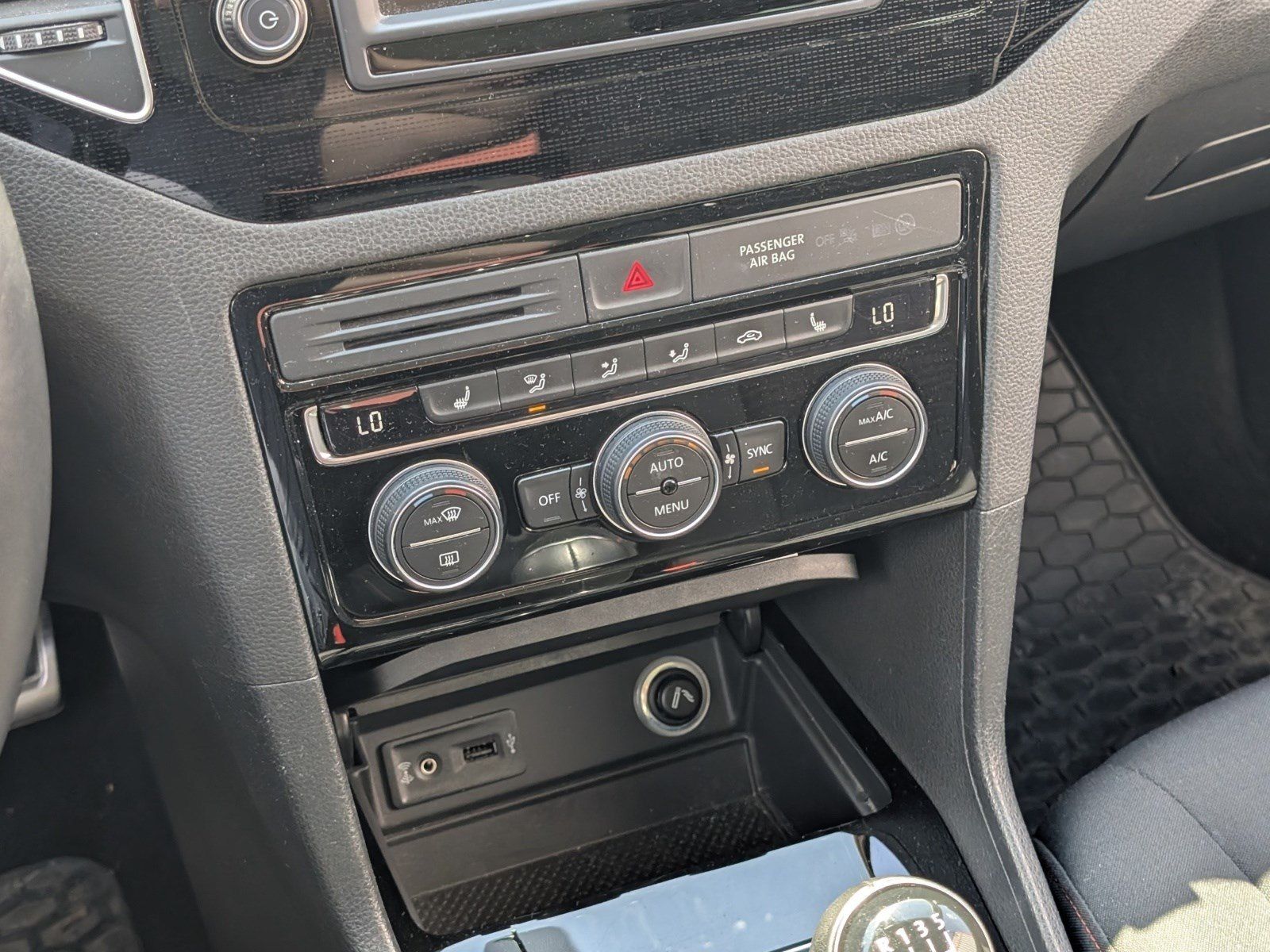 VW Golf Sportsvan 1.2 TSI Sound Allwetter SHZ ACC – Bild 6