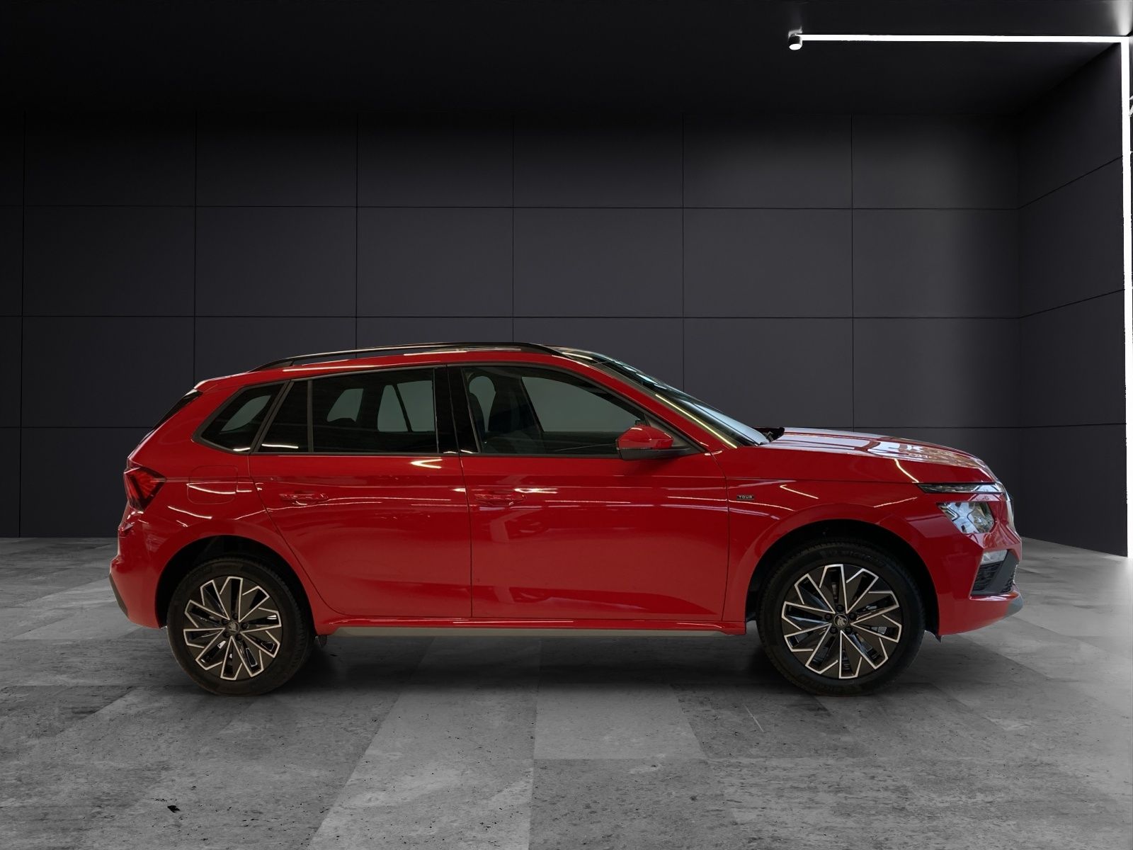 Fahrzeugabbildung SKODA Kamiq TOUR TSI MATRIX PANO DAB RÜCKFK