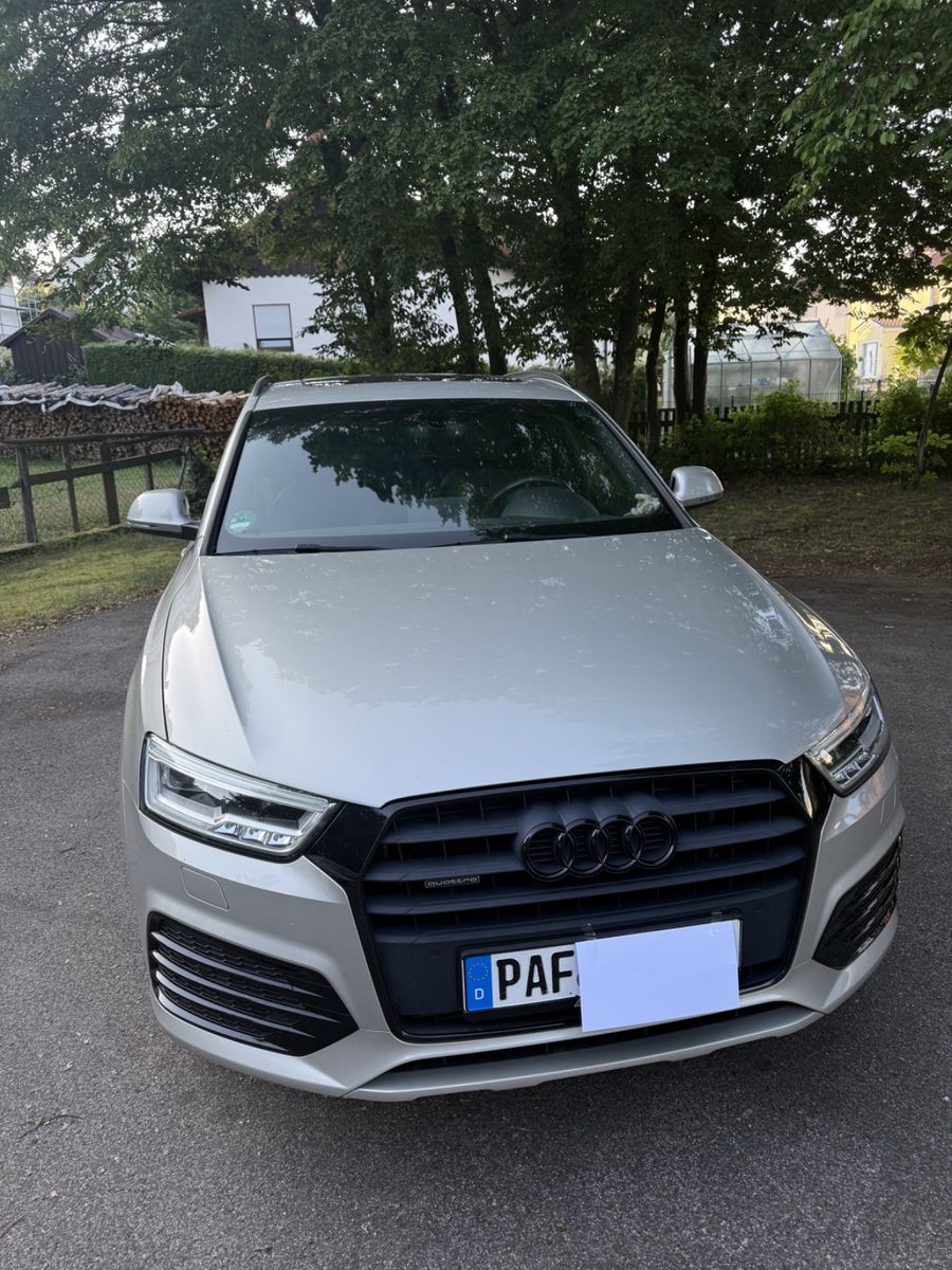 AUDI Q3 2.0 TFSI 132kW quattro S tronic design 
