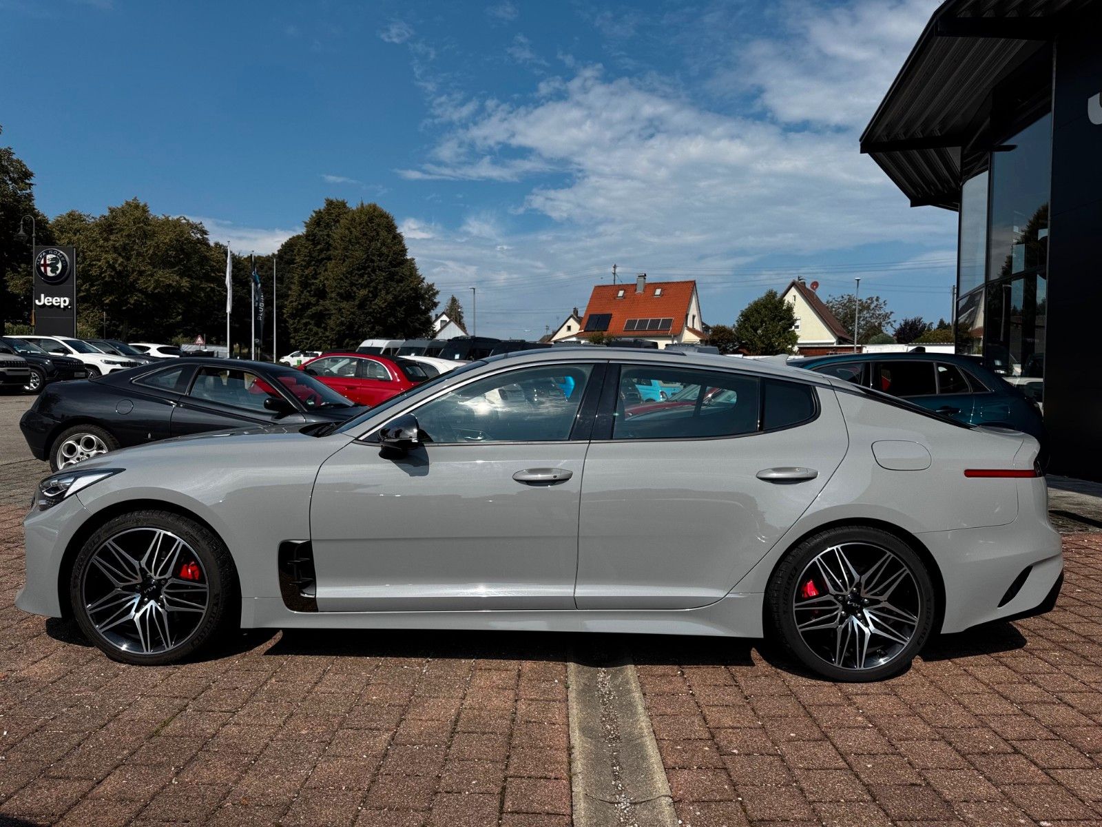 Fahrzeugabbildung Kia STINGER 3.3T AWD GT 360° GLASDACH 366PS