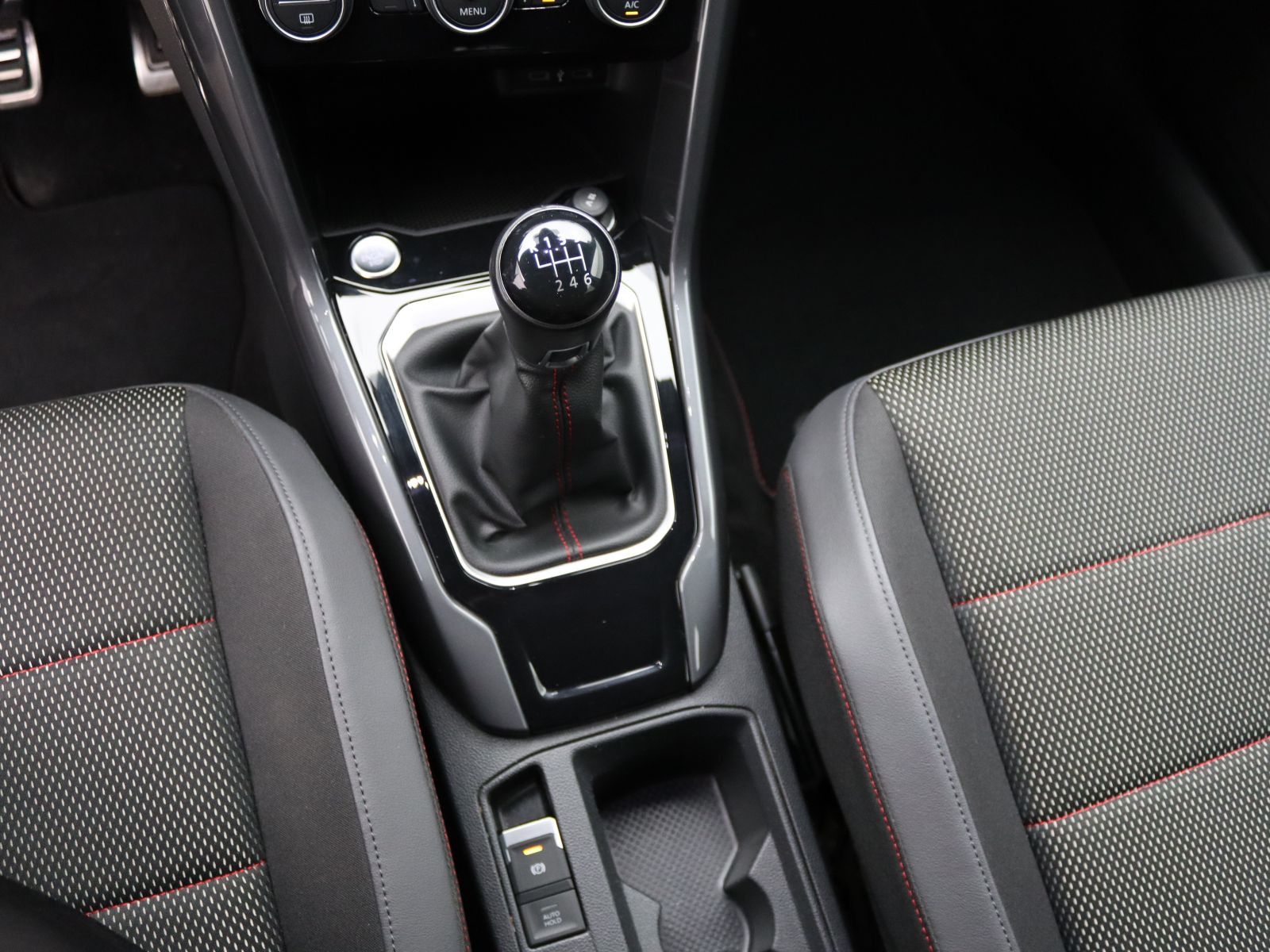 Volkswagen T-Roc - Bild 16