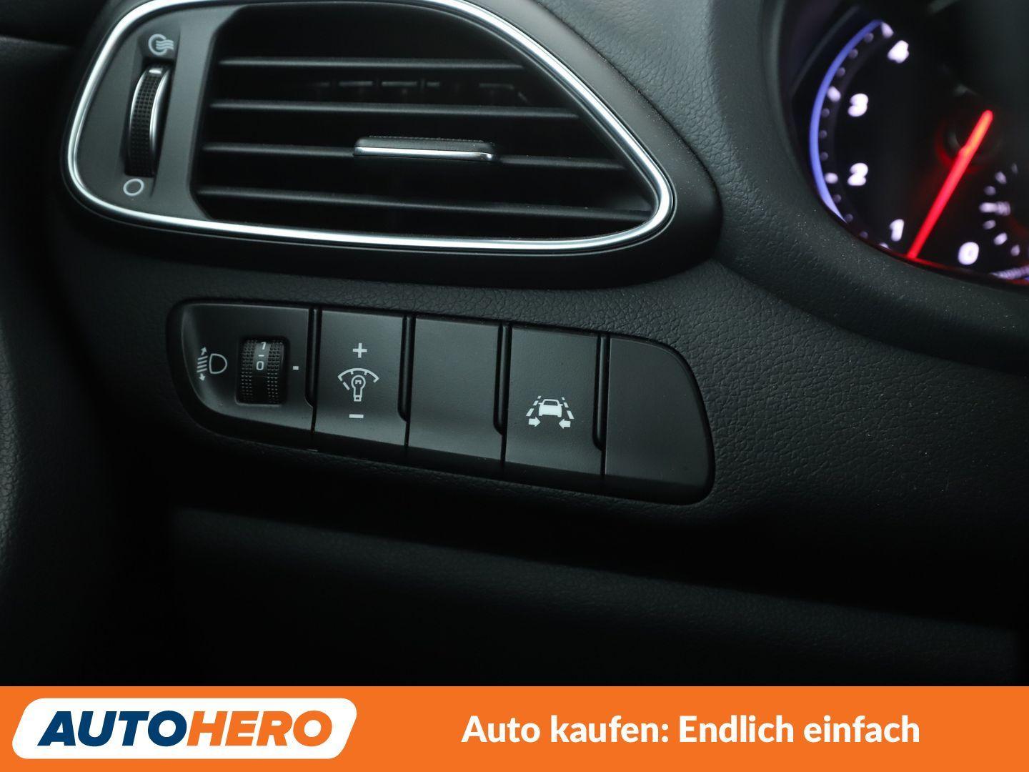 Hyundai i30 2.0 TGDI N Performance*NAVI*LED*TEMPO*PDC*