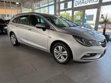 Opel Astra K Sports Tourer Business*Automatik*Navi - Opel Astra mit Diesel-Antrieb: Kombi