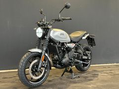 ROYAL ENFIELD Guerrilla 450 SMOKE SILVER +++ Letztes Bike +++