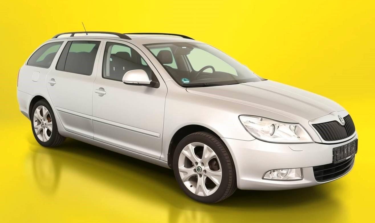 Skoda Octavia Combi Elegance*BiXenon*1.HAND*