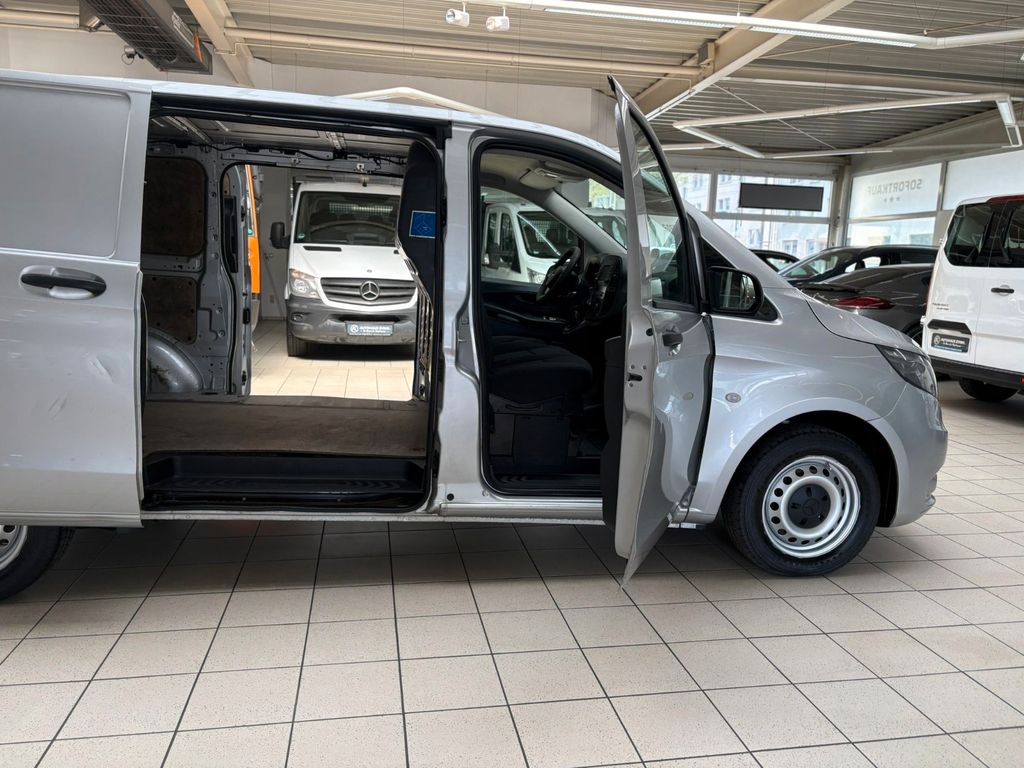 Image of Mercedes-Benz Vito