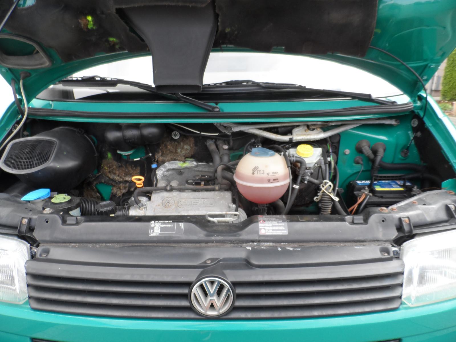 Volkswagen T4 2,5l Benzin SYNCRO Koffer Doppelairbag Sperre