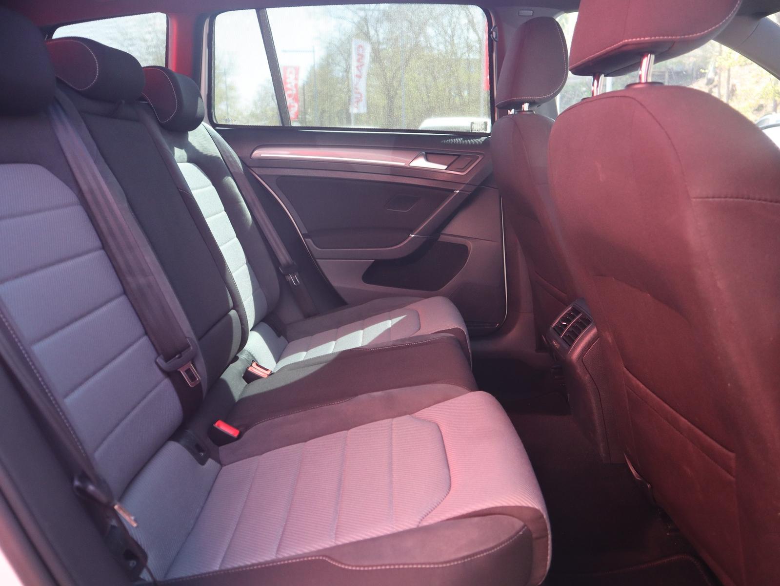 Volkswagen Golf Variant 1.4 TSI DSG R-Line Bi-Xenon Navi Dy