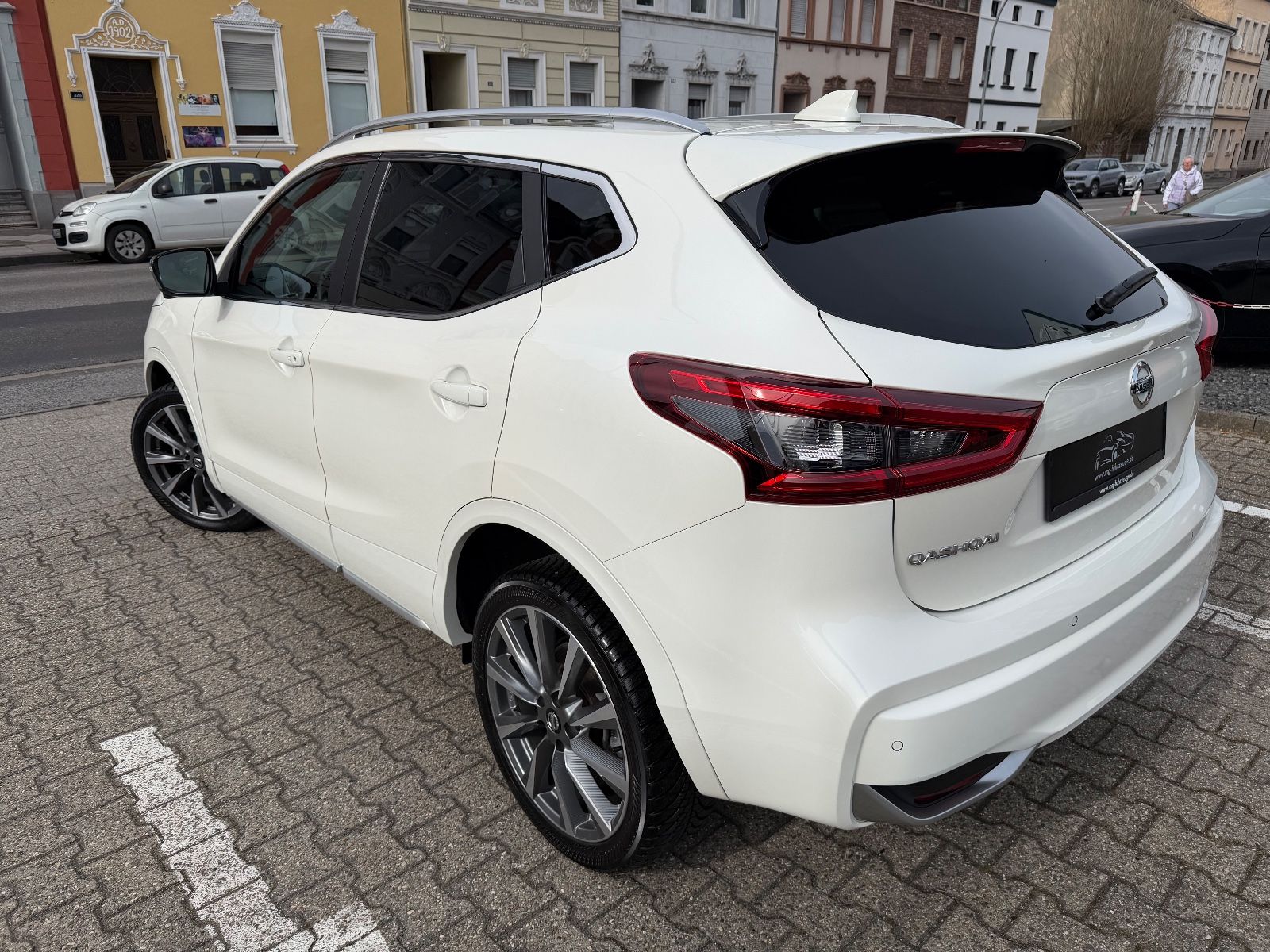 Fahrzeugabbildung Nissan Qashqai Tekna+ VOLLAUSSTATTUNG 19 ZOLL BOSE