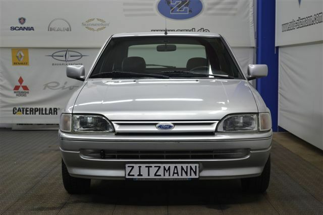 Fahrzeugabbildung Ford Escort Aut. Ghia 1. Hand Orig. 7000KM
