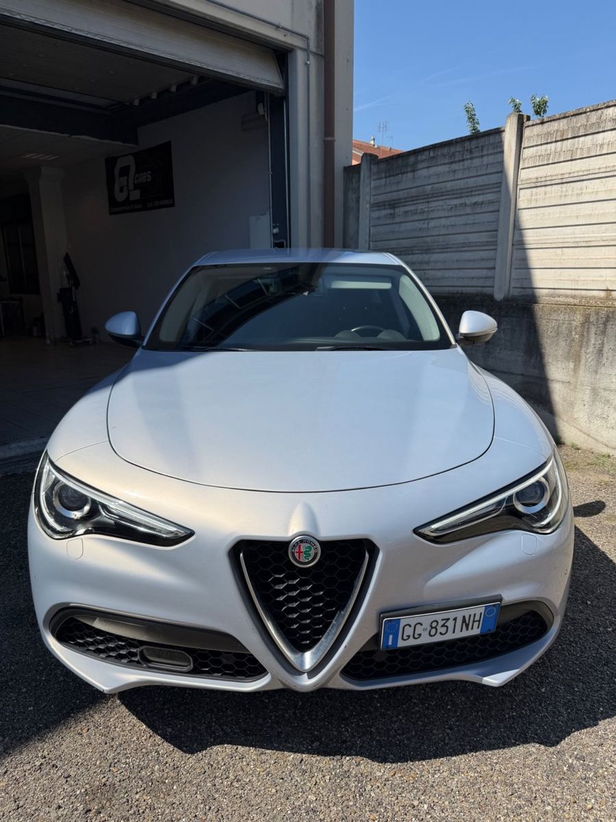 Alfa Romeo Stelvio 2.2 Turbodiesel 190 CV AT8 Q4