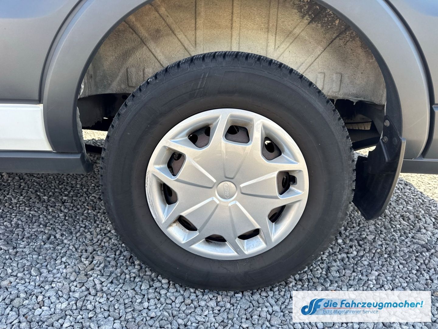 Fahrzeugabbildung Ford Transit Kombi 350 L3 Trend 2.2 TDCi DPF *1571 *K
