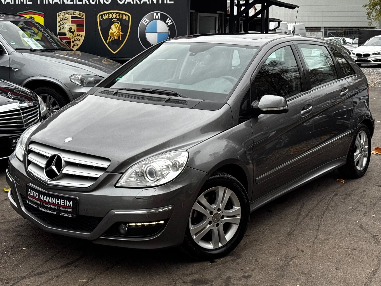 Mercedes-Benz B200 Special Edition AUTOMATIK 2.0 BENZIN*PANO