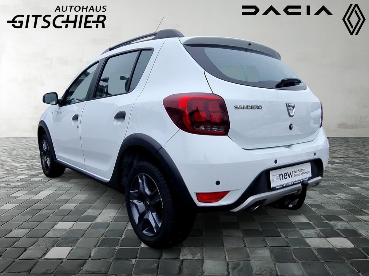 Fahrzeugabbildung Dacia Sandero Stepway Celebration TCe 90