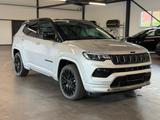 Jeep Compass S PHEV 4WD LED+ACC+KAM+CARP+E.STZ+E.HECK - silberne Jeep Compass